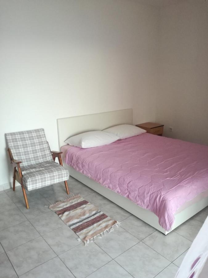 Apartman Laus Zavalatica Bagian luar foto